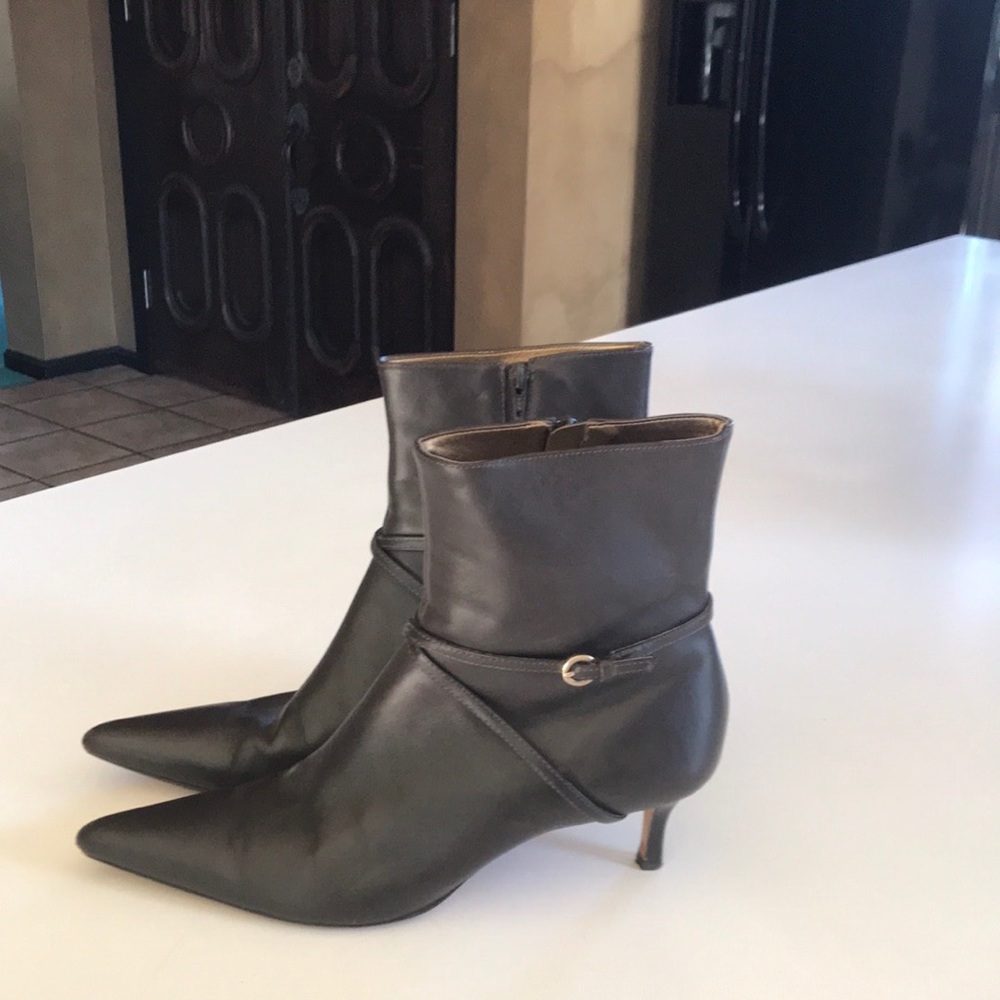 Ann Taylor Leather Boots size 8M